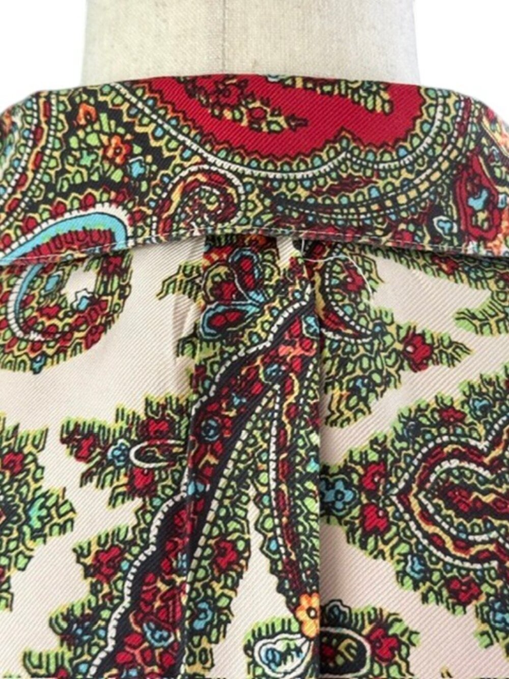 Talbots Women’s 100% Silk Blouse Paisley Print Button Front Collar V-Neck 14 EUC - Picture 14 of 16